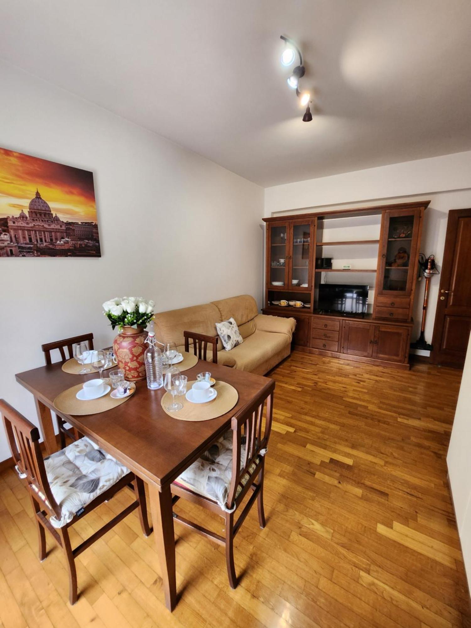 Al Gondar 7 Libia Apartment